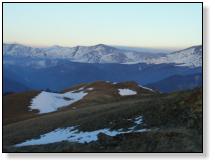 Departe: Gugu, locuinta lui Zamolxe